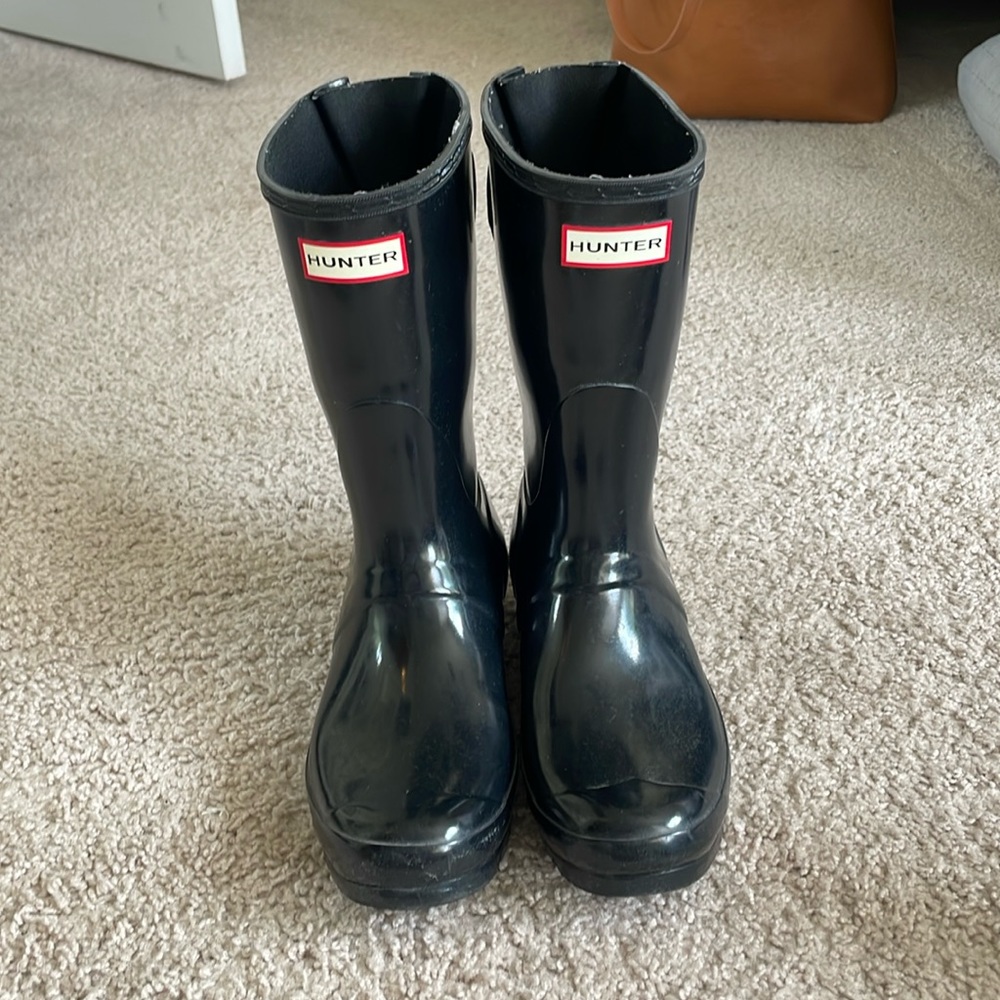 Genuine Hunter Boots with a wide calf! Used lightly in college 4 years ago.